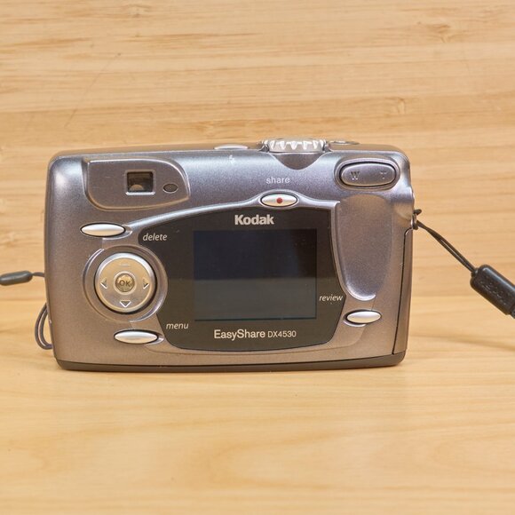 Kodak EasyShare DX4530 5MP Digital Camera, with 3x Optical Zoom - Picture 5 of 8